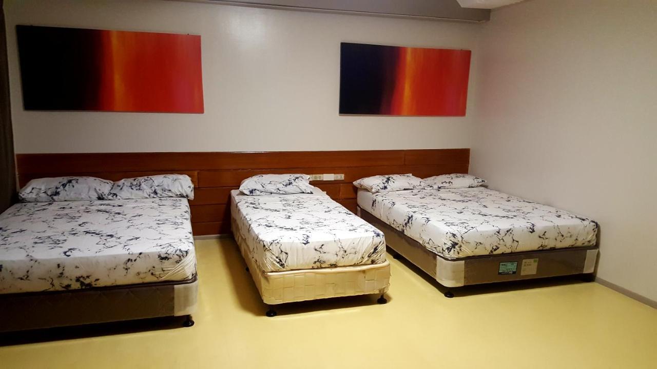 Naps & Maps Hostel Cebu Zewnętrze zdjęcie